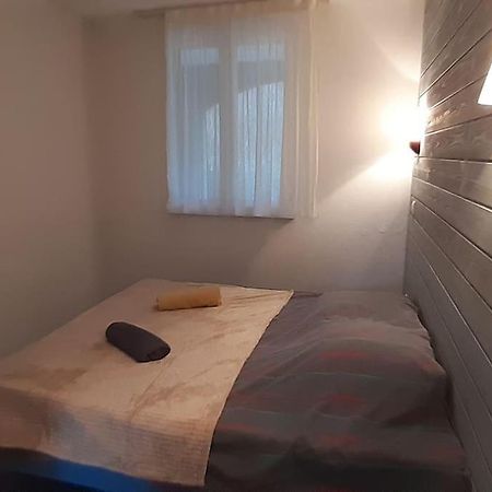 Bielle, Grand Appartement 38M2, Piscine, 4 Pers, Couchages 160X200 Kültér fotó